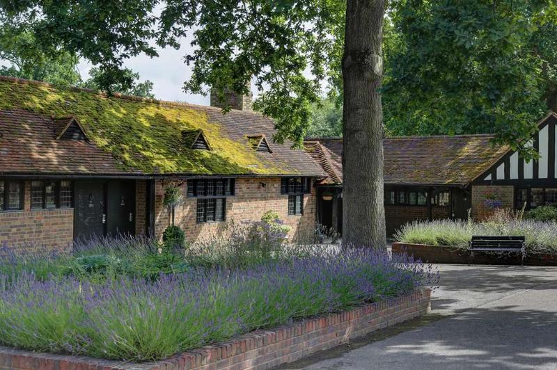 Hever Hotel Edenbridge Exterior photo